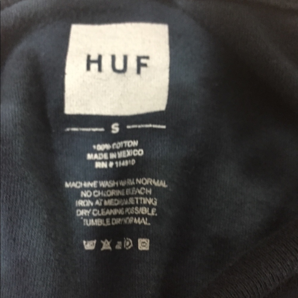 HUF T-SHIRT - Picture 3 of 3